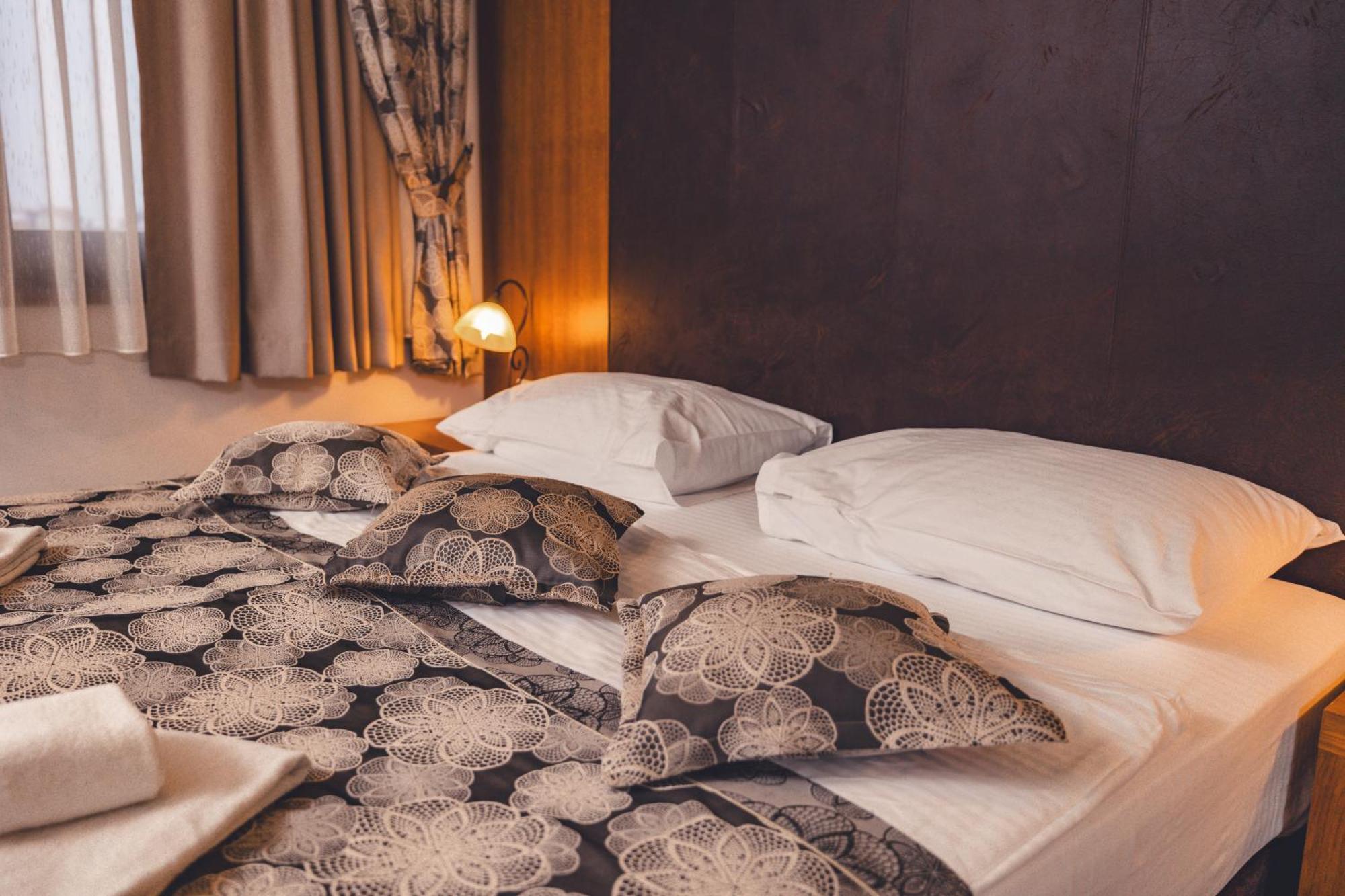 Etno Selo Stanisici Hotel Leonida Dijelovi ภายนอก รูปภาพ