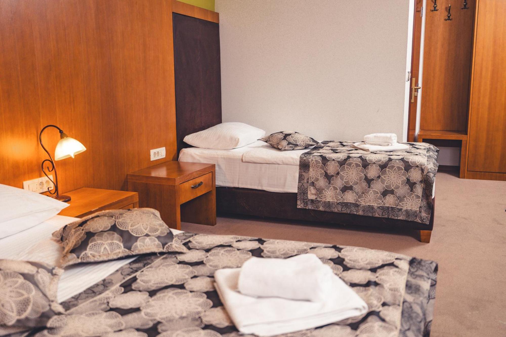 Etno Selo Stanisici Hotel Leonida Dijelovi ภายนอก รูปภาพ