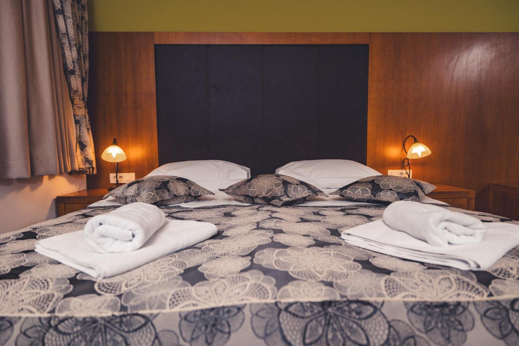 Etno Selo Stanisici Hotel Leonida Dijelovi ภายนอก รูปภาพ